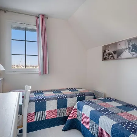 Holiday home Cap Sur L'ocean A Arzon